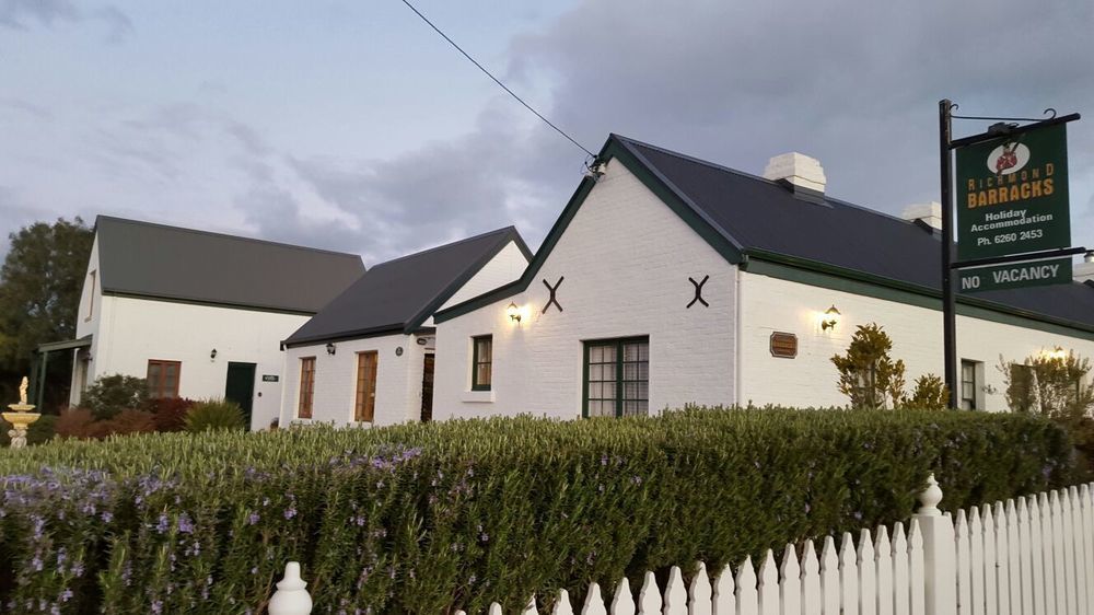 Richmond Barracks Exterior foto