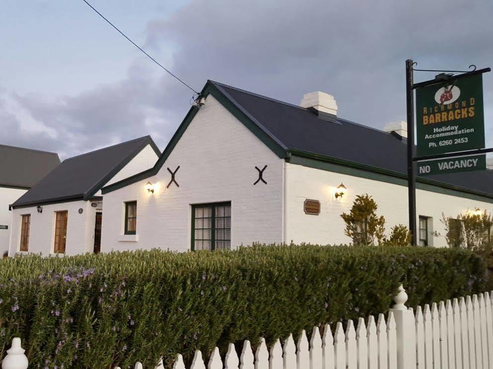 Richmond Barracks Exterior foto